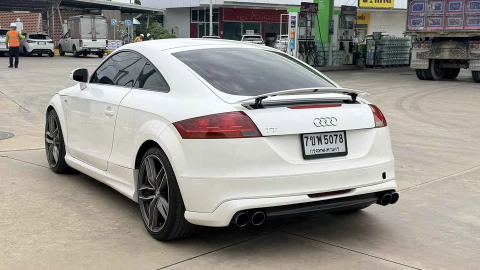 2010 Audi TT Mk2 2