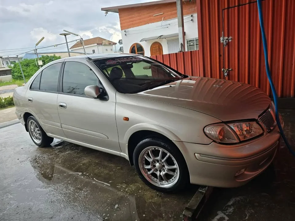 2003 Nissan Sunny N16 3