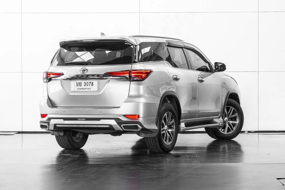 2019 Toyota Fortuner II 3