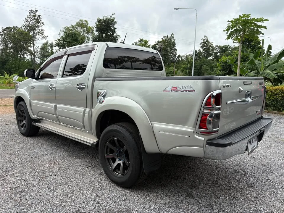 2013 Toyota Hilux VII 2