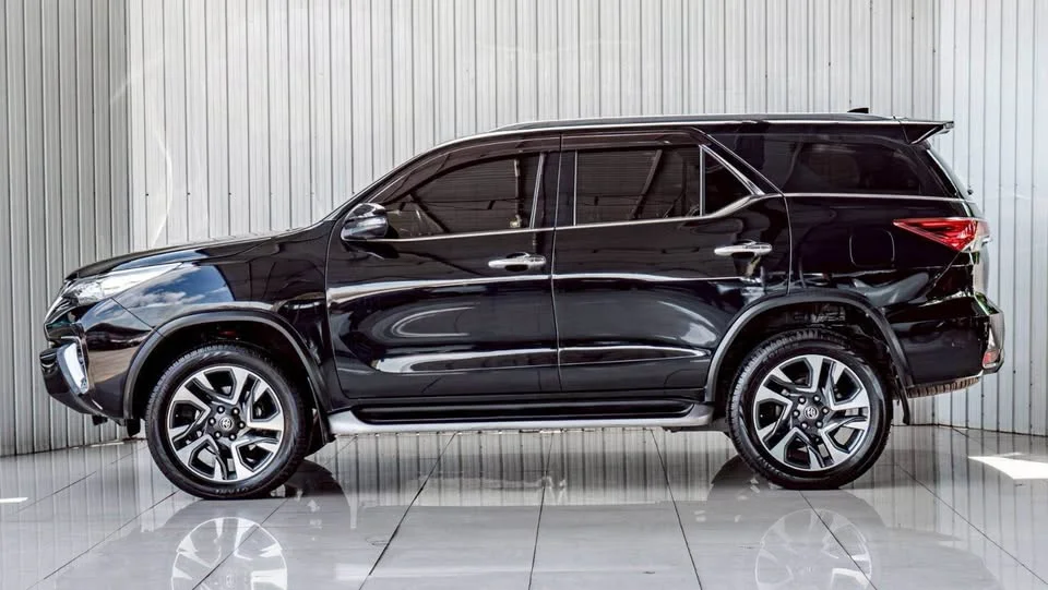 2019 Toyota Fortuner II 2