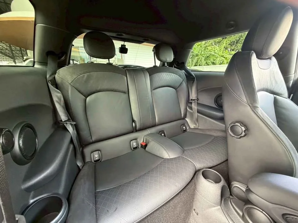 2019 Mini Hatch  III 2