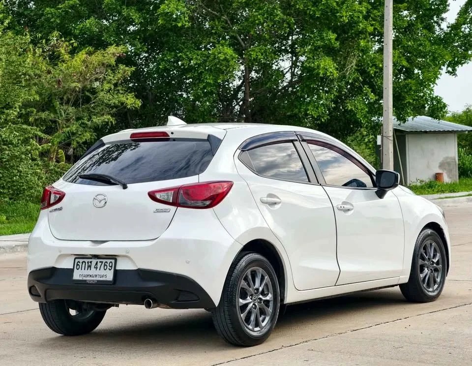 2017 Mazda 2 III 3