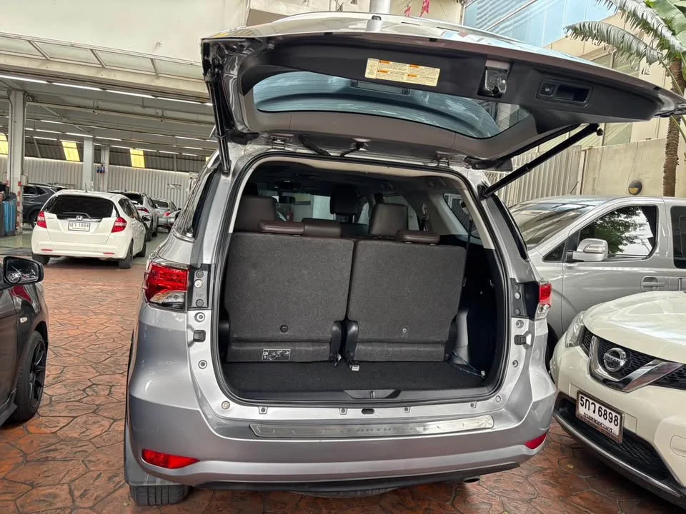 2018 Toyota Fortuner II 2