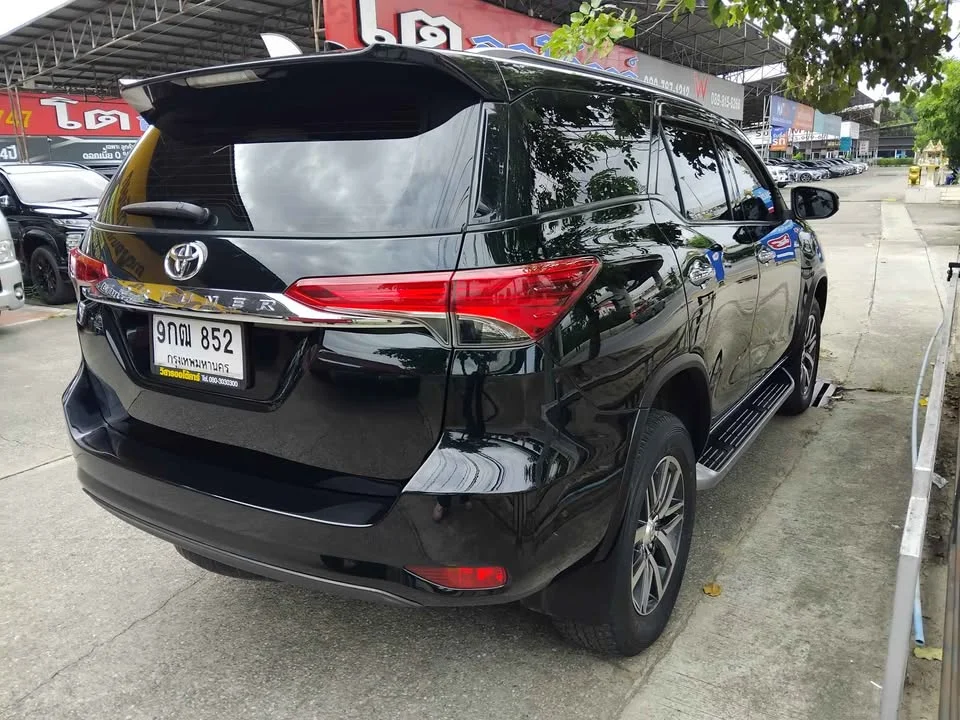 2019 Toyota Fortuner II 3