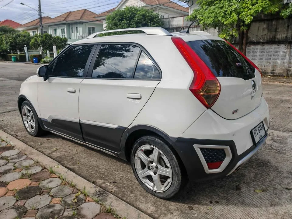 2015 MG 3 II 2