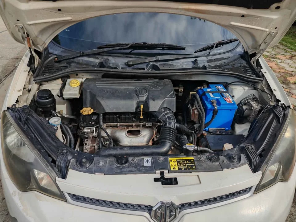 2015 MG 3 II 3