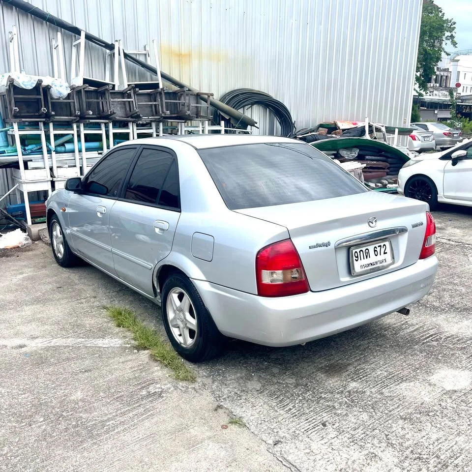 2001 Mazda 323 VIII 2
