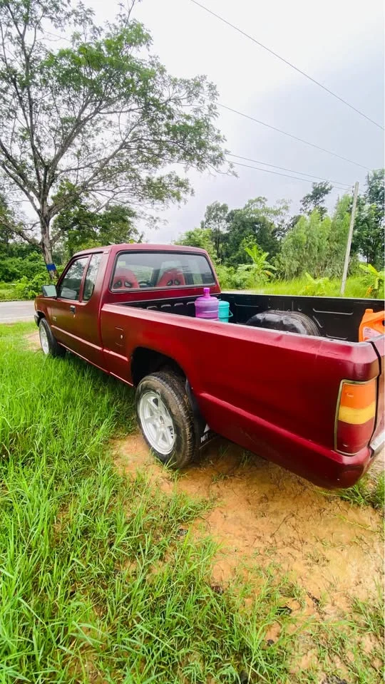 2008 Mitsubishi Triton II 2