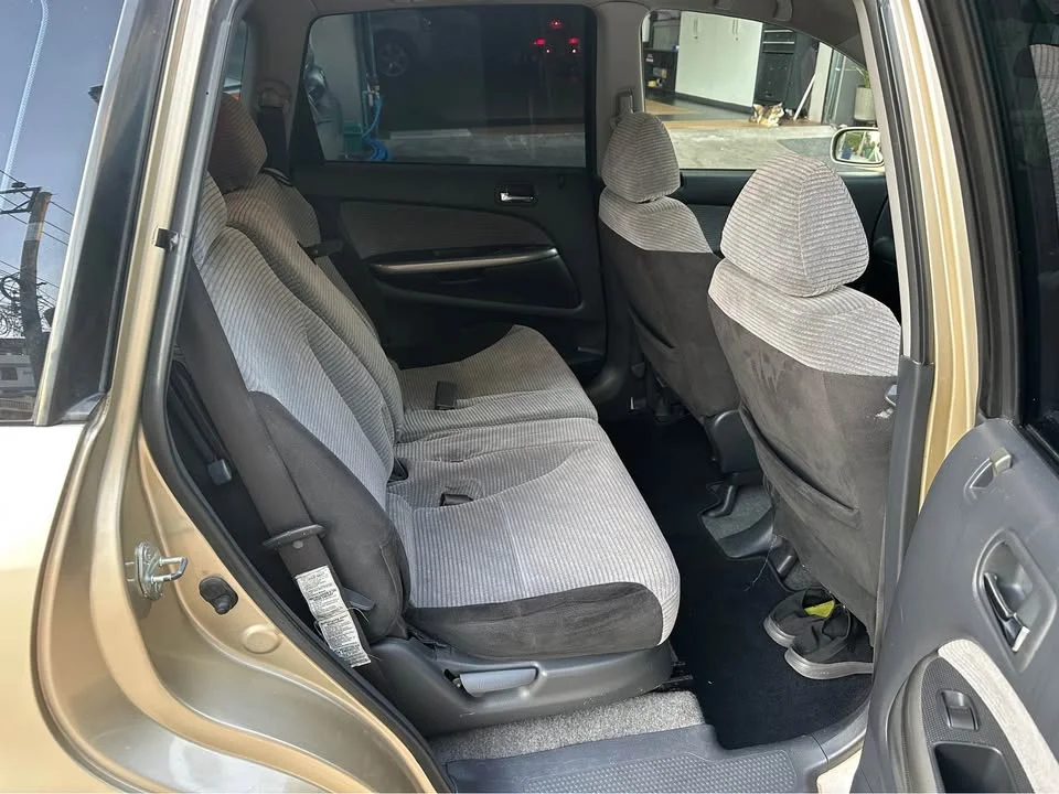 2004 Honda Stream I 3