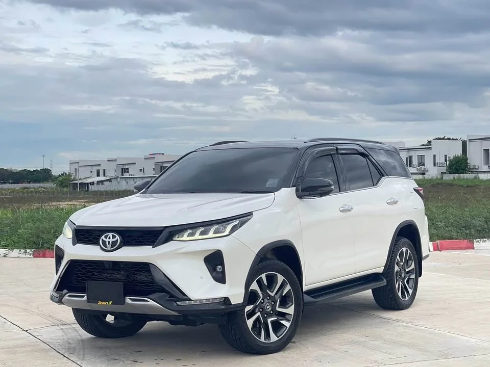 2022 Toyota Fortuner II 3