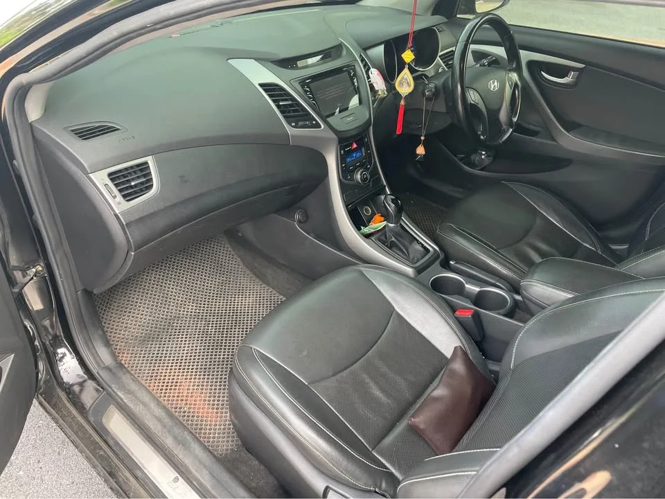 2015 Hyundai Elantra V 3