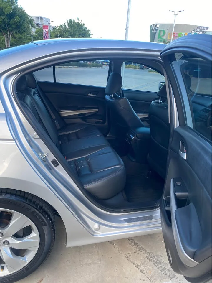2013 Honda Accord VIII 2