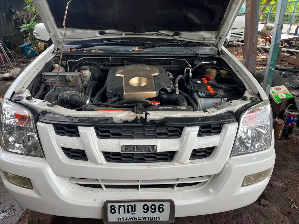 2006 Isuzu MU-7 3