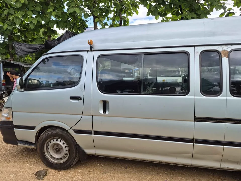 1995 Toyota Commuter IV (H100) 2