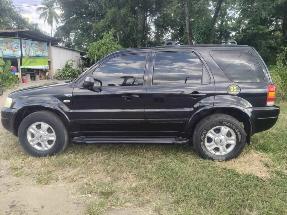 2004 Ford Escape I 2