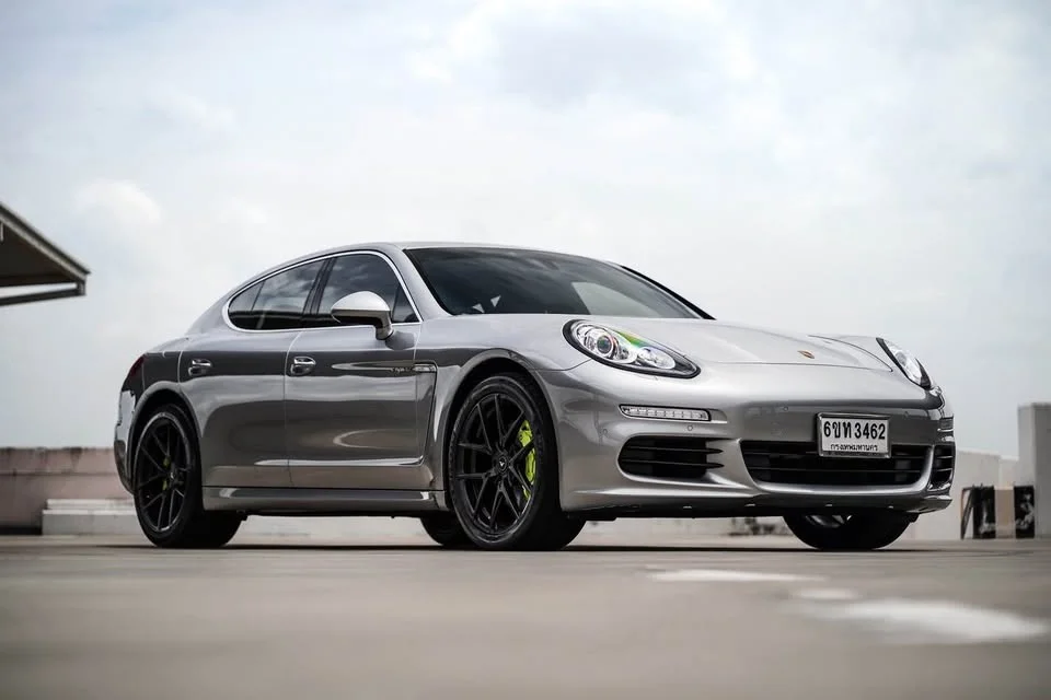 2013 Porsche Panamera I 3