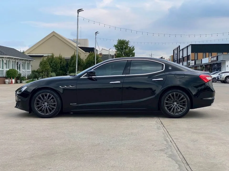 2019 Maserati Ghibli Tipo M157 2