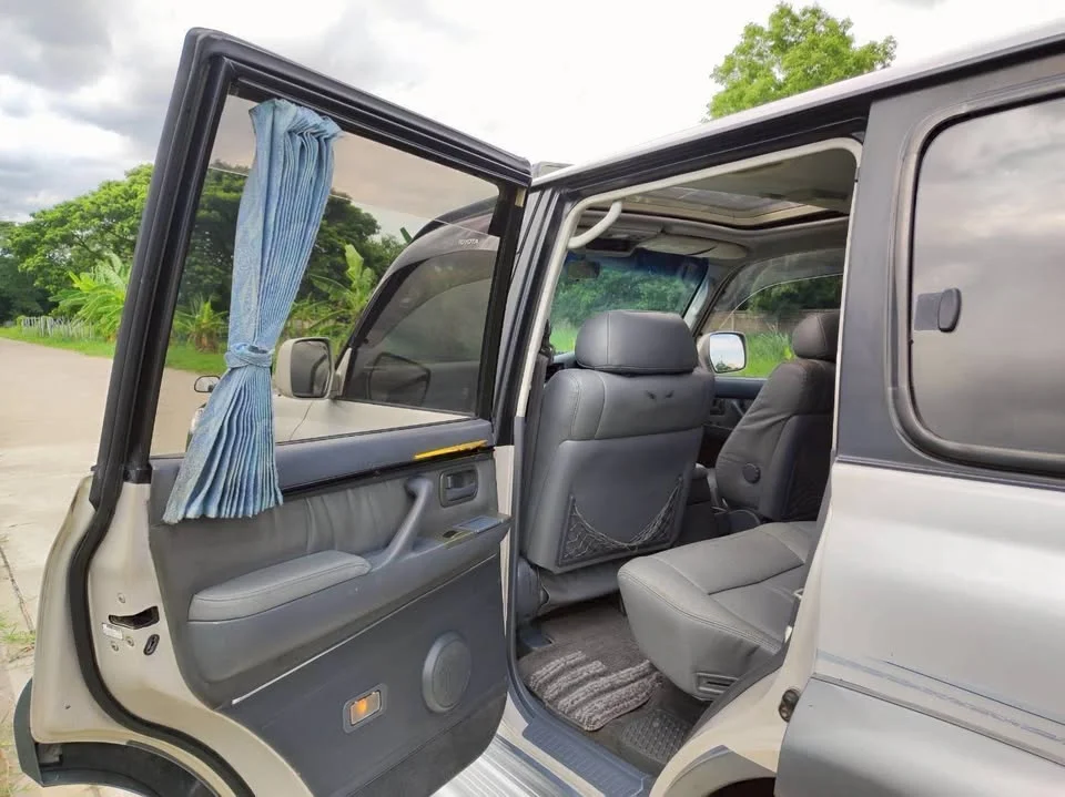 Toyota Land Cruiser J80 2