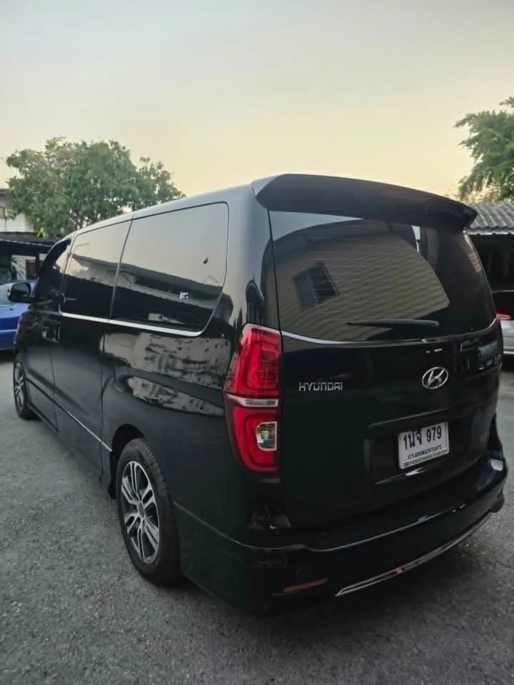2012 Hyundai H-1 II 2