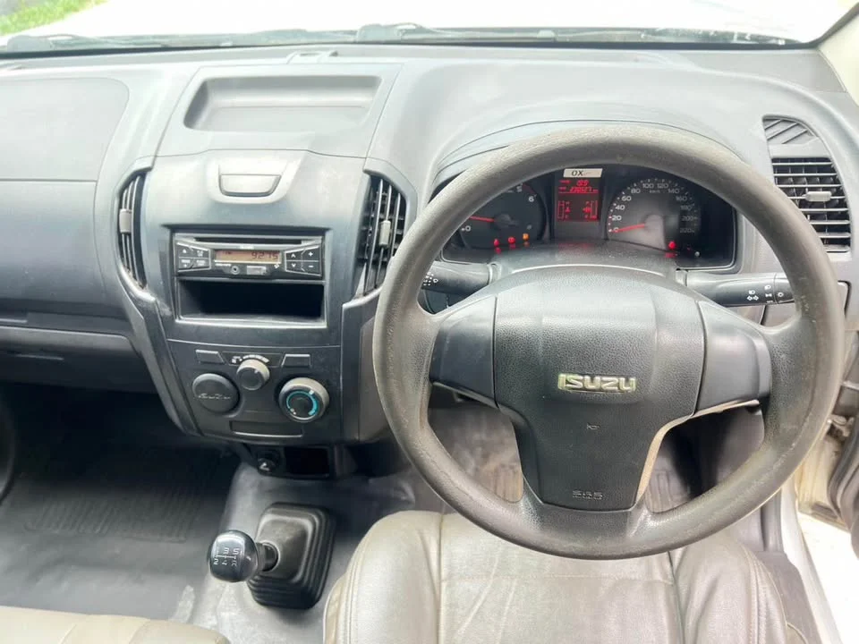 2015 Isuzu D-Max II (RT) 2