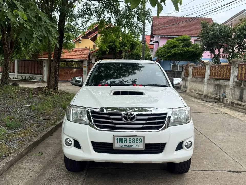 2013 Toyota Hilux VII 3