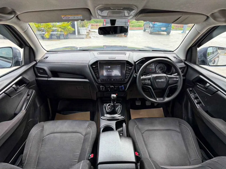 2023 Isuzu D-Max III (RG) 3