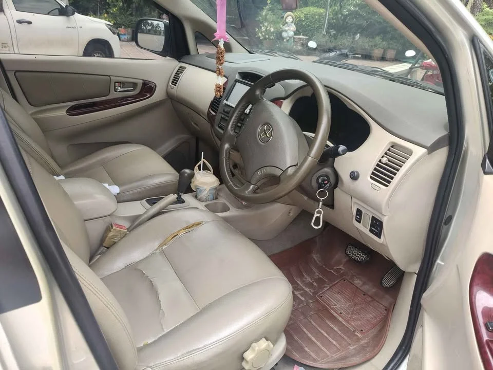 2005 Toyota Innova I 2