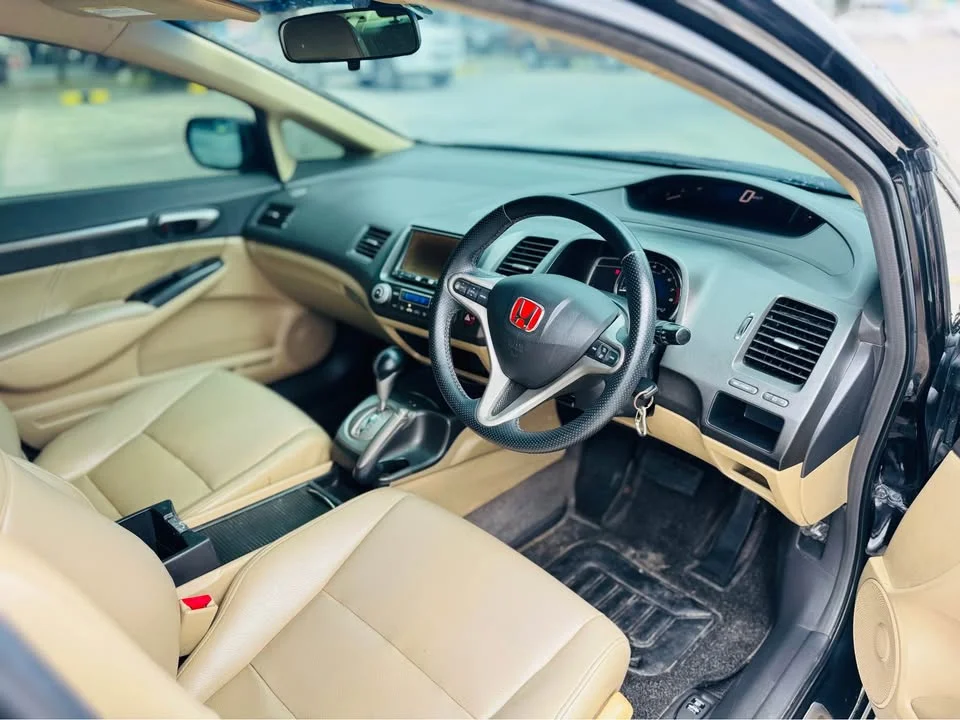2011 Honda Civic VIII 2