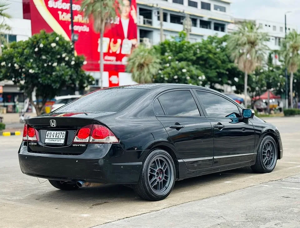 2011 Honda Civic VIII 3