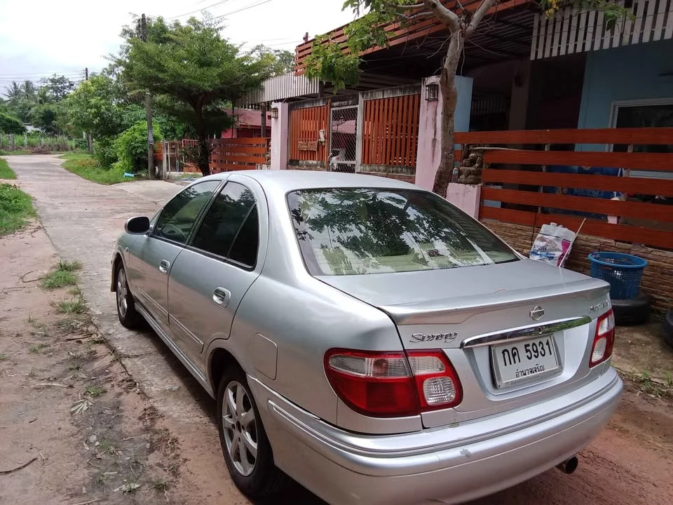 2002 Nissan Sunny N16 3