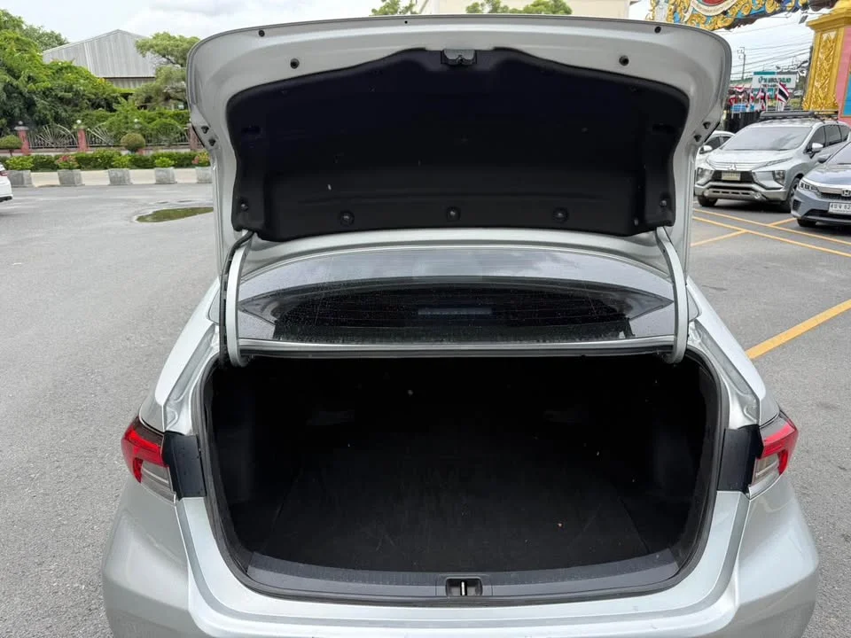 2019 Toyota Corolla Altis XII (E210) 3