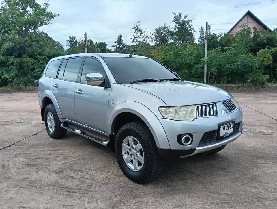 2009 Mitsubishi Pajero Sport II 2