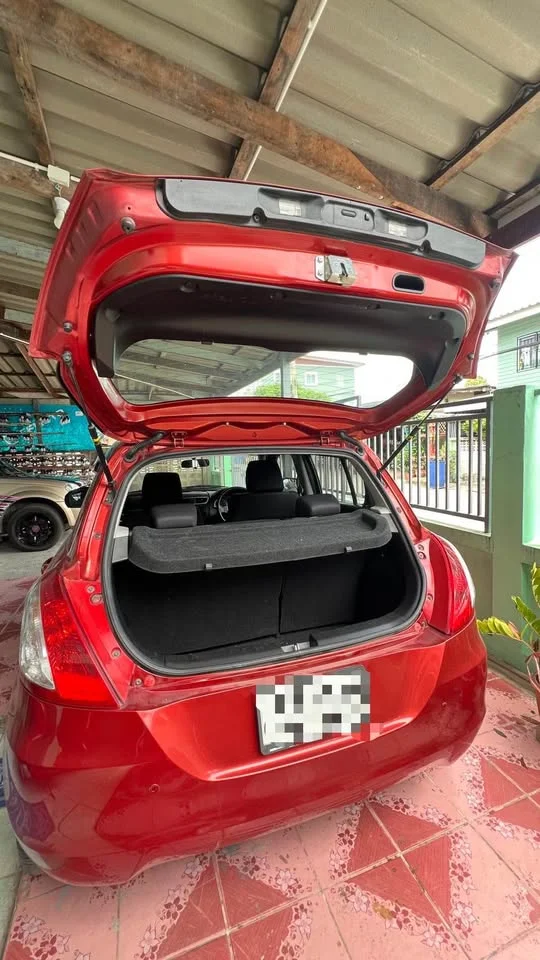 2012 Suzuki Swift II 3
