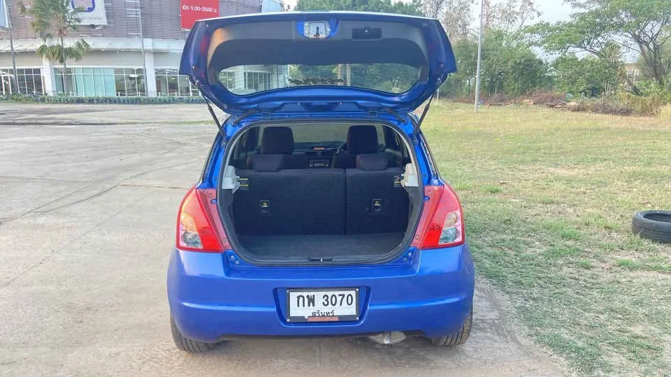 2011 Suzuki Swift I 2