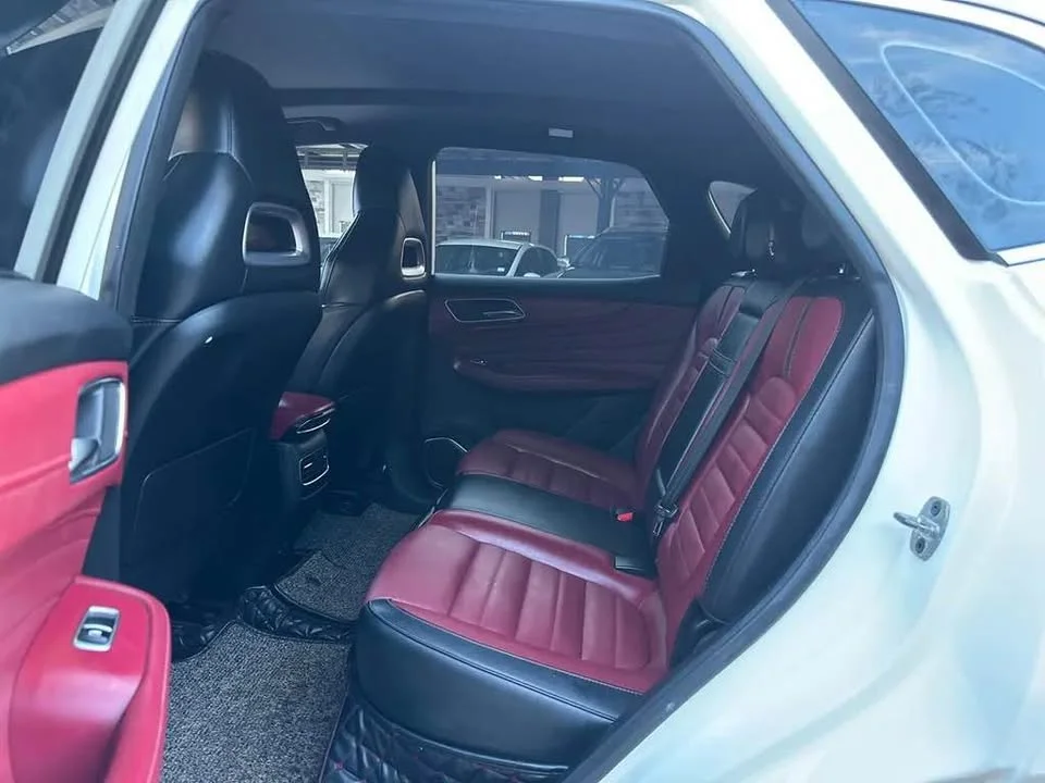 2021 MG HS 2