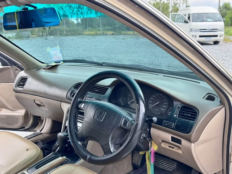 1997 Honda Accord V 3