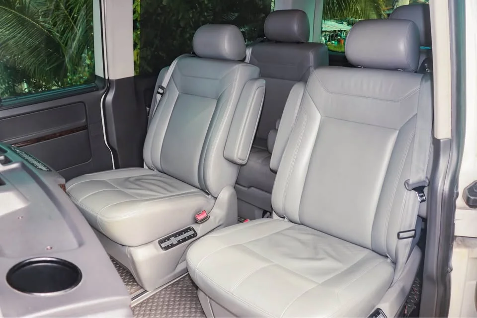 2013 Volkswagen Caravelle T5 3
