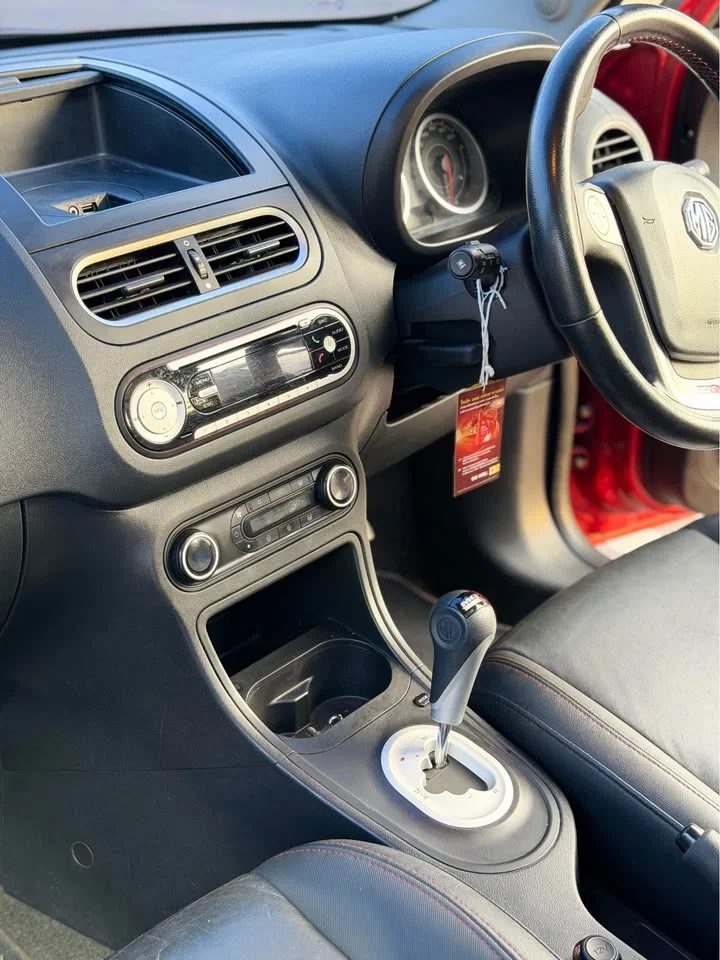 2018 MG 3 II 3