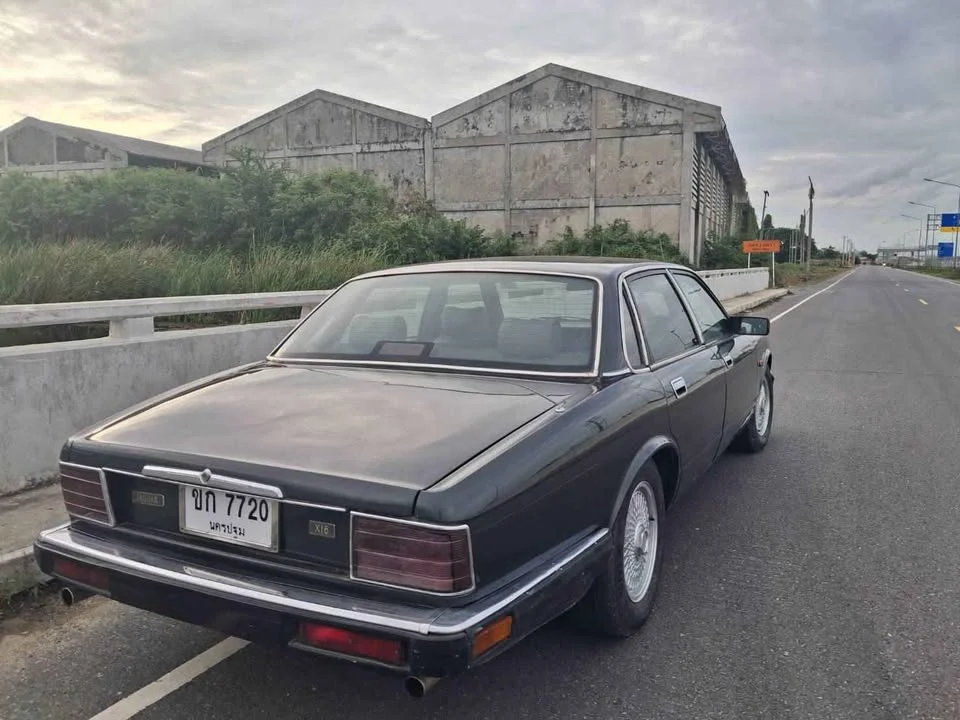 1993 Jaguar XJ XJ40 3