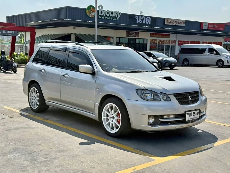 2001 Mitsubishi Outlander I 3