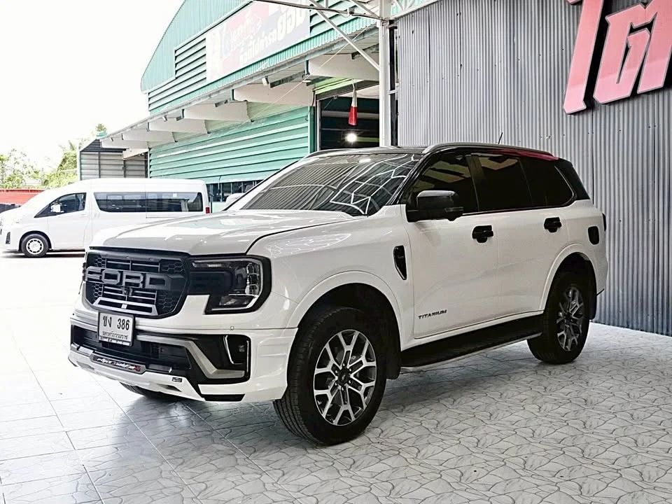 2022 Ford Everest III 2