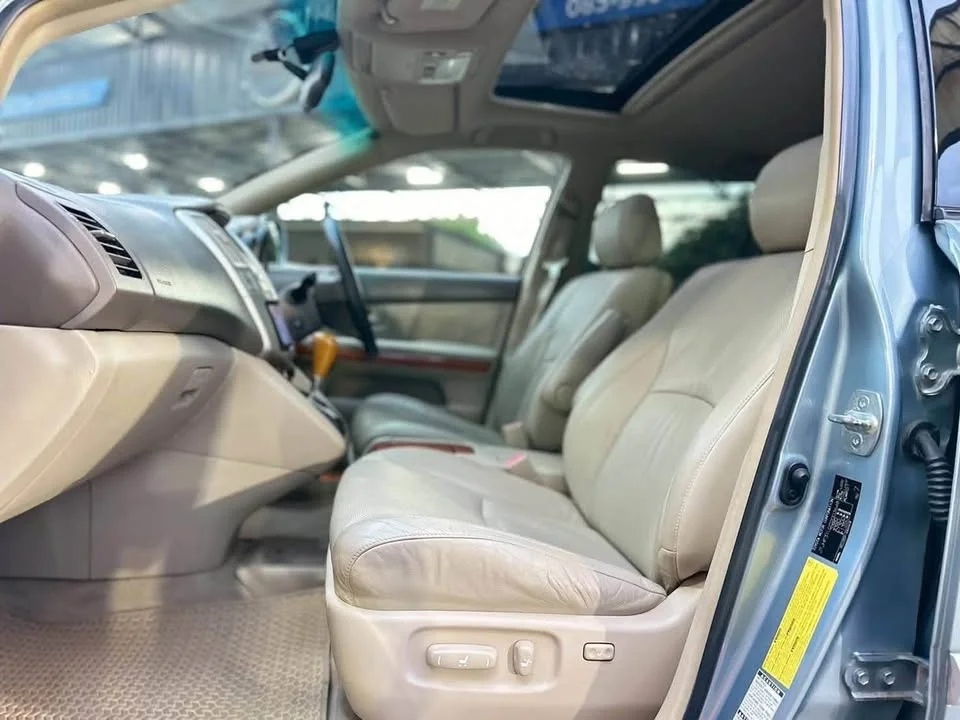 2005 Lexus RX II 2