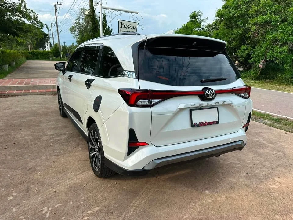 2023 Toyota Veloz III 3