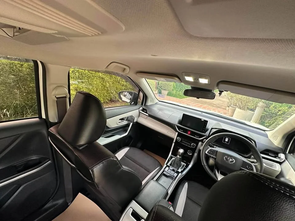 2023 Toyota Veloz III 2