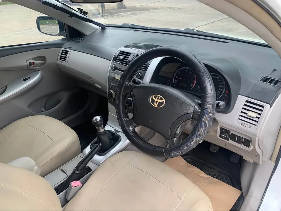 2010 Toyota Corolla Altis X (E140) 2