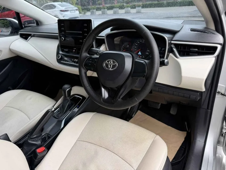 2019 Toyota Corolla Altis XII (E210) 3