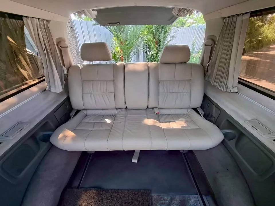 2000 Toyota Granvia H100 3