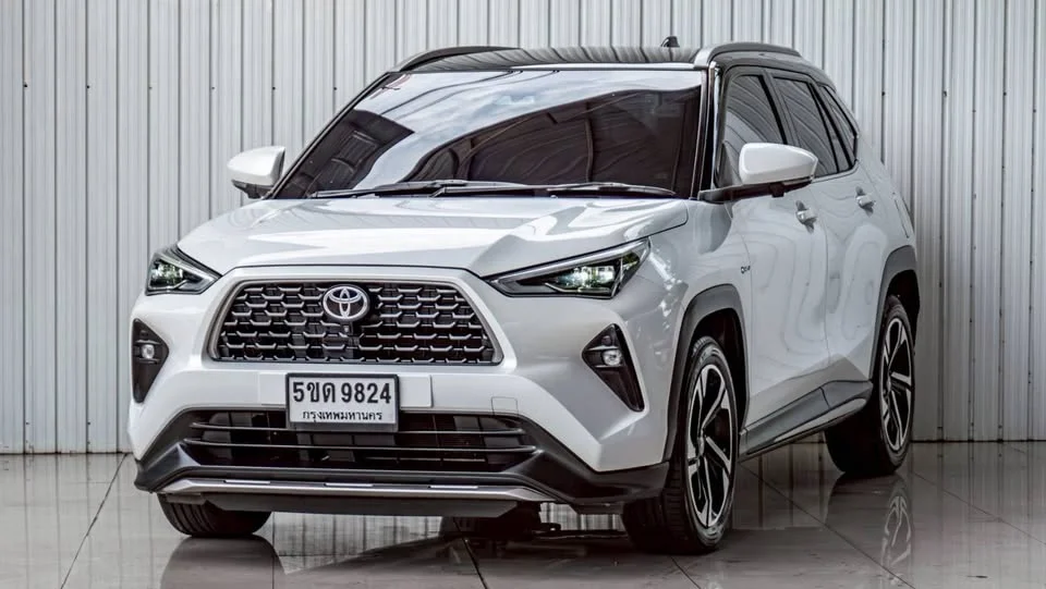 2024 Toyota Yaris Cross AC200 3