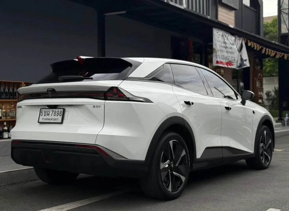 2024 Deepal S07 3